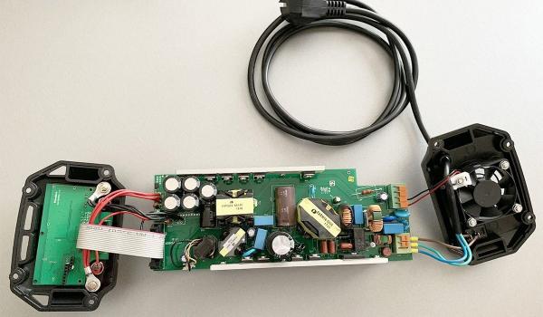 zariadnoe-ustroistvo-pandora-charger-3