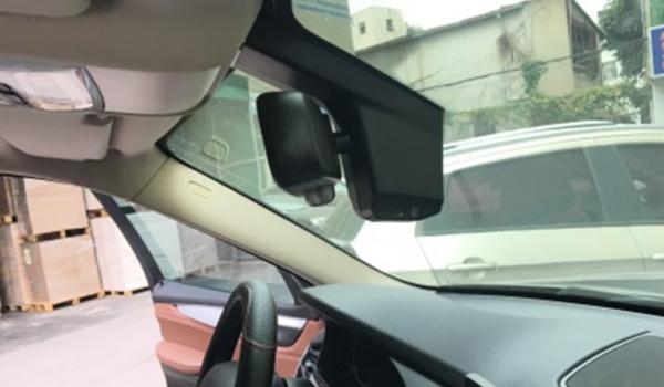 redpower_dvr-bmw12_in_car