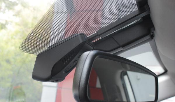 redpower_dvr-uni3-n_in_car_4_0