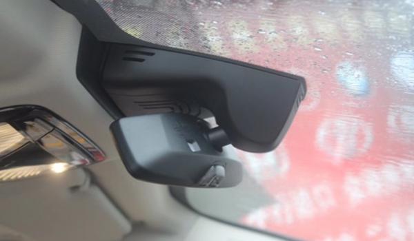 redpower_dvr-bmw8_in_car