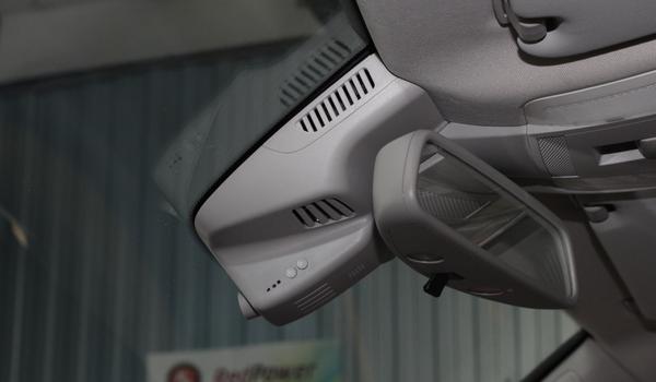 redpower_dvr-mbg2_in_car_2
