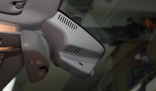 redpower_dvr-mbg2_in_car_4