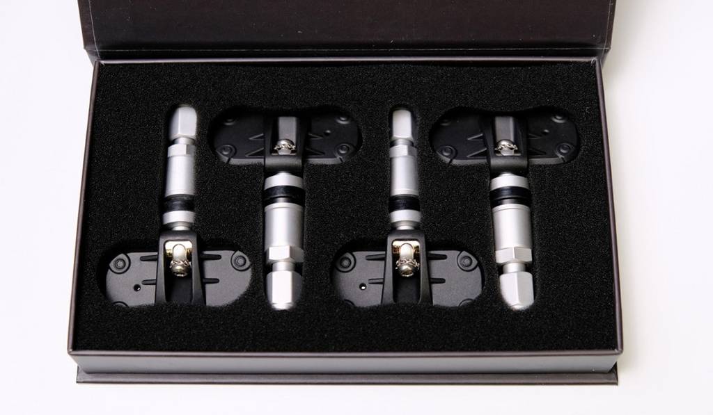 внутренними датчиками TPMS